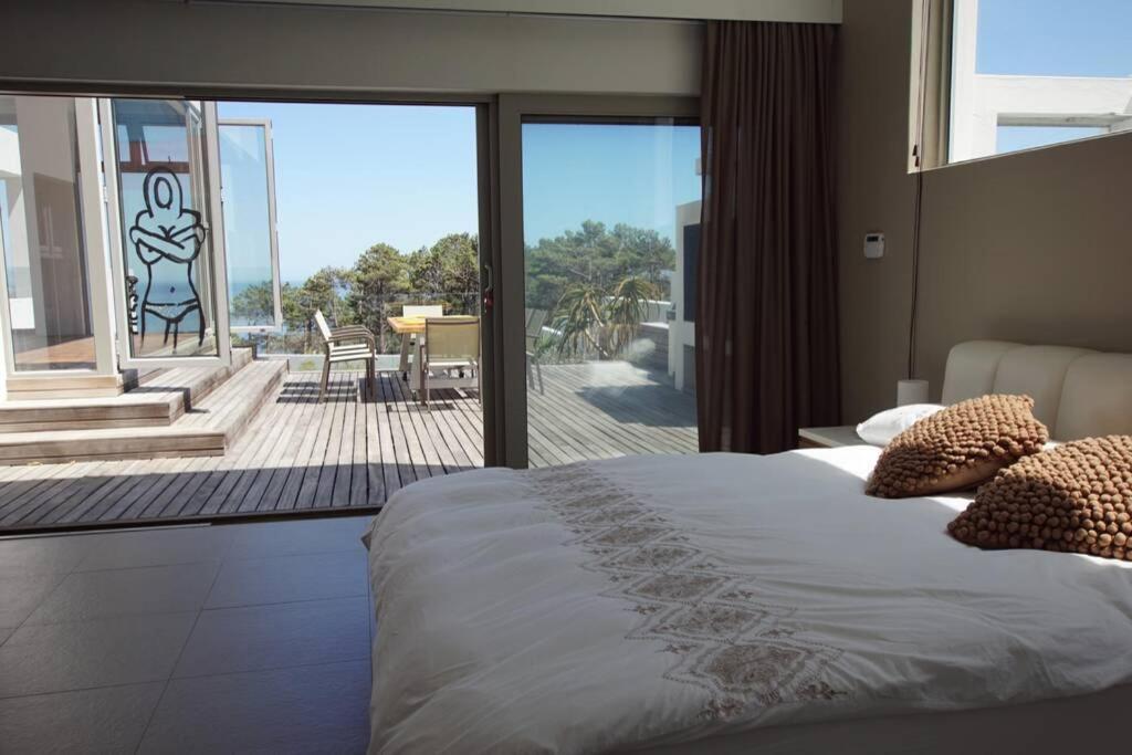 The Baules Camps Bay, Spectacular Luxury Villaケープタウン エクステリア 写真